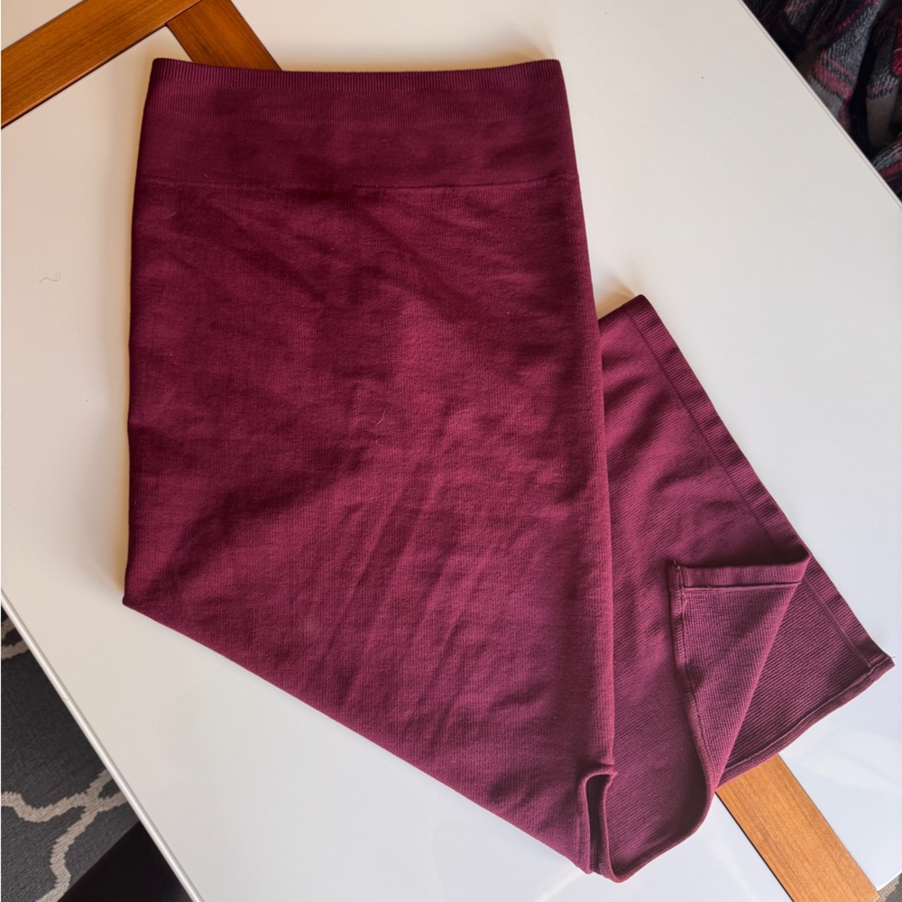 Fabletics Women’s Burgundy skirt